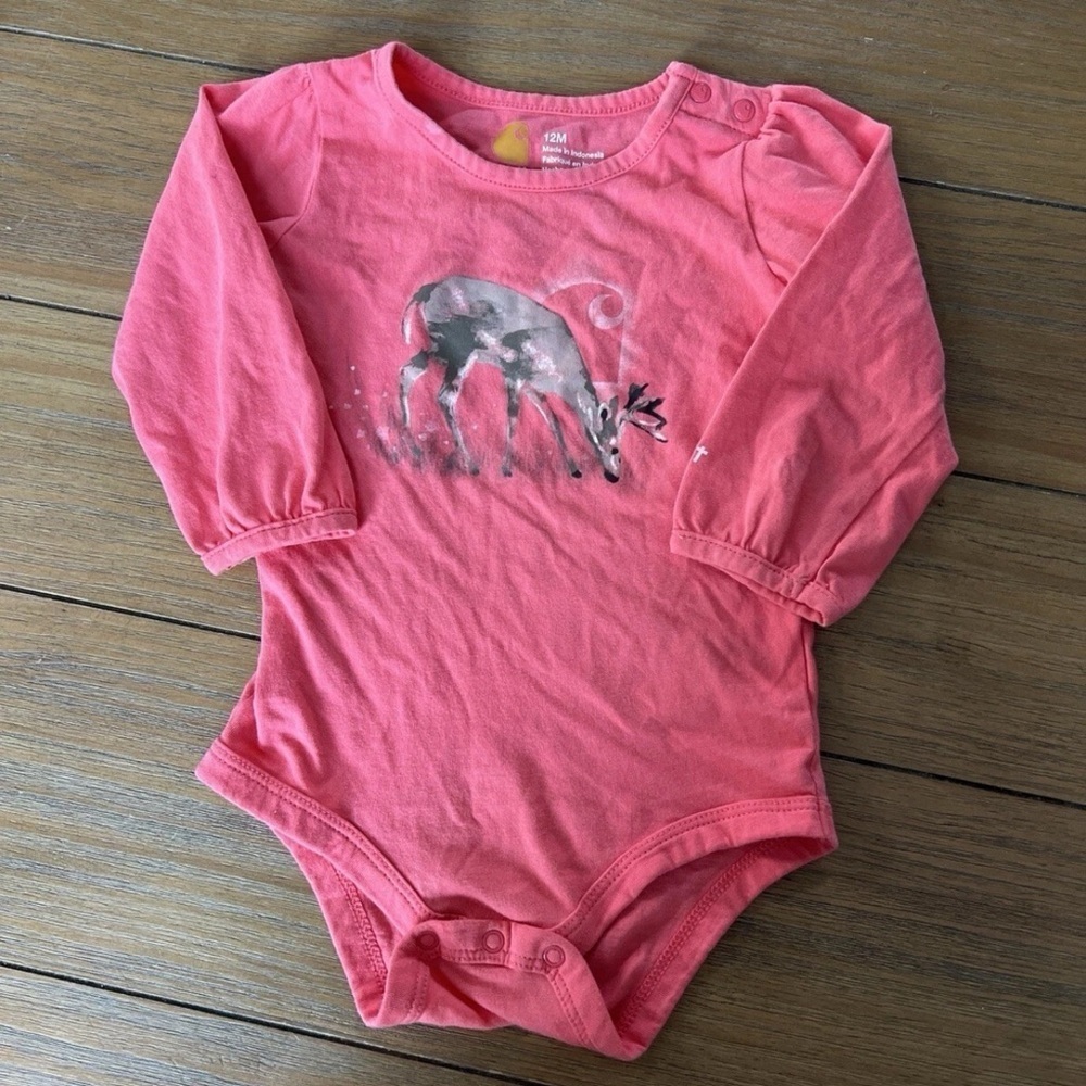 Baby/Infant Girl 12 Month Carhartt Camo Sleeve Deer Bodysuit Long Sleeve NWOT